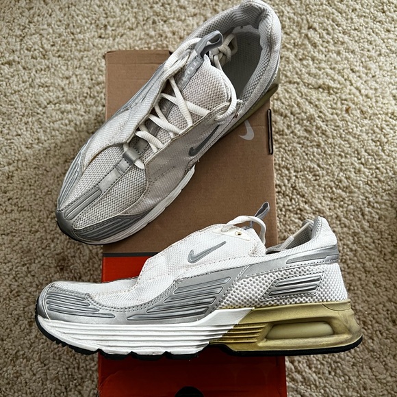 Nike Air turbulence sneakers shoes running max white metallic silver 9 40.5 - Picture 2 of 9